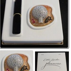 Estee Lauder Frosted Igloo Compact for Solid Perfume 2002 NEW!